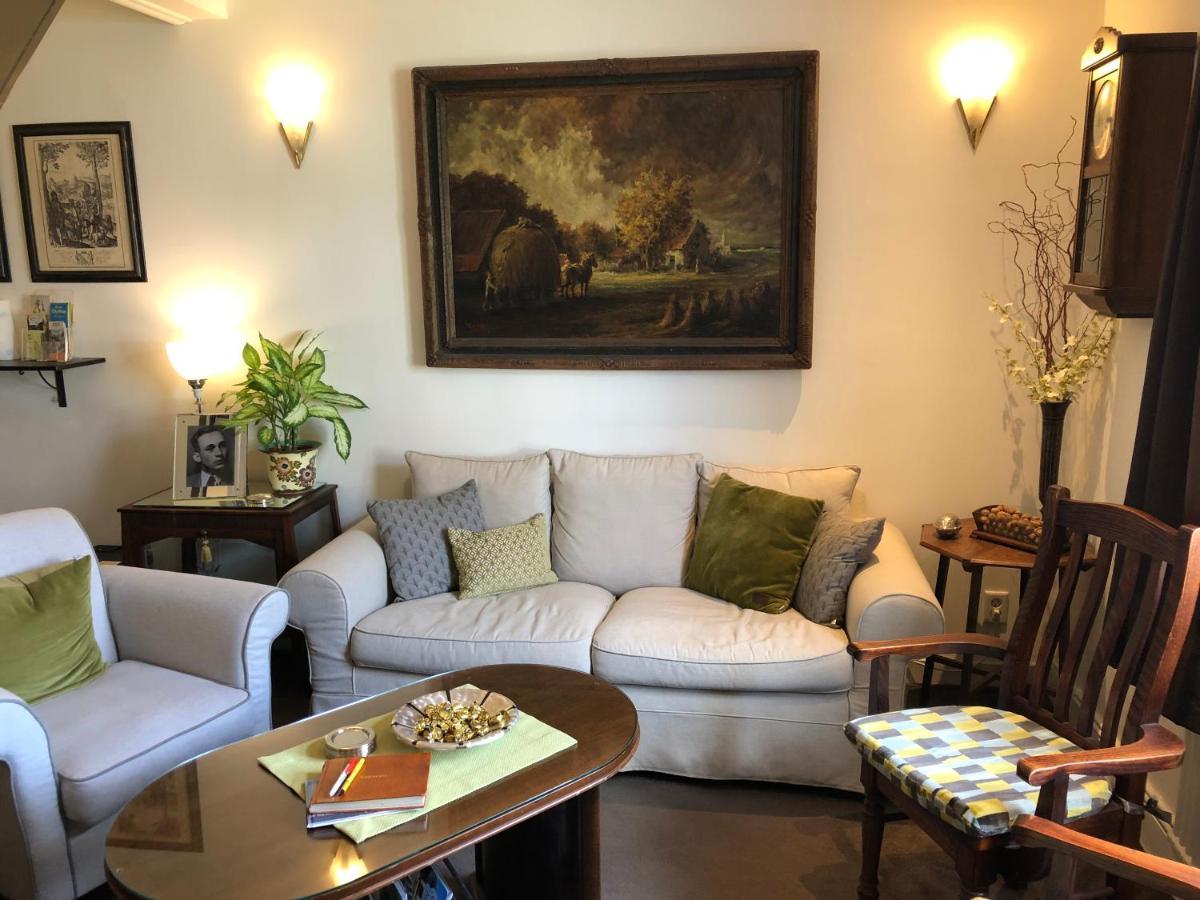 Walnut Lodge Bed & Breakfast Ноорбейк Екстериор снимка